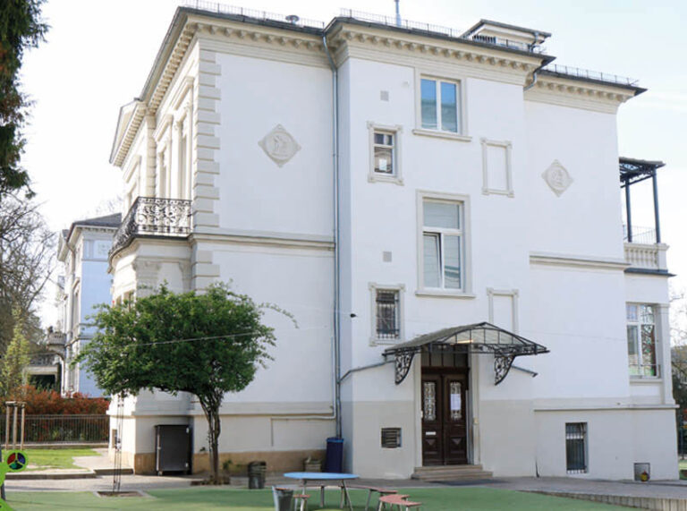  Foto zu Crèche et école maternelle Obermayr Wiesbaden 